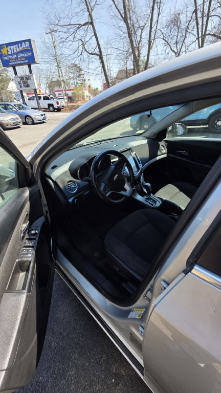 2011 Chevrolet Cruze Image 11
