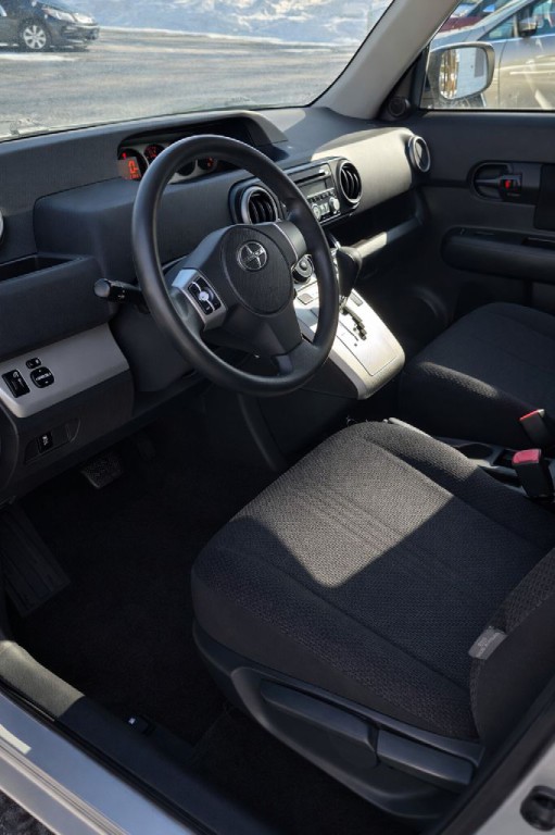 2008 Scion xB Image 10