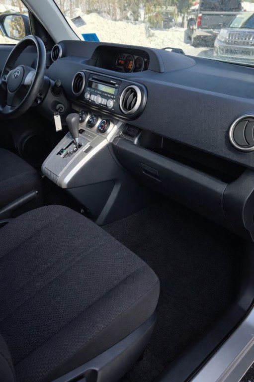 2008 Scion xB Image 11
