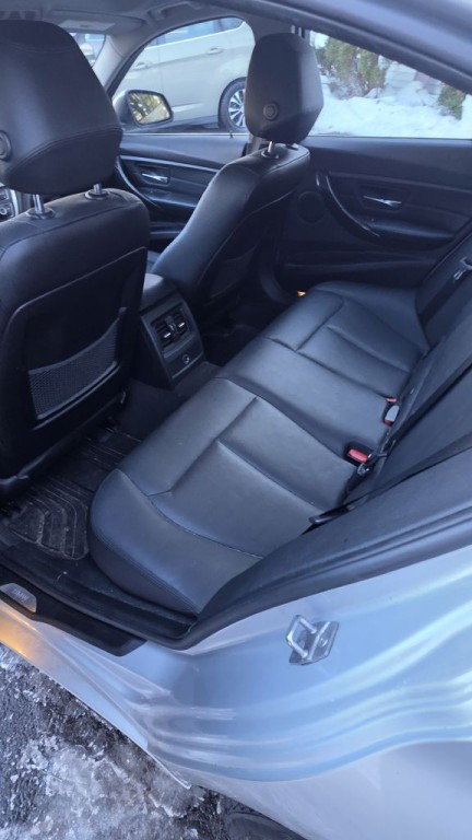 2013 BMW 3 Series Image 12