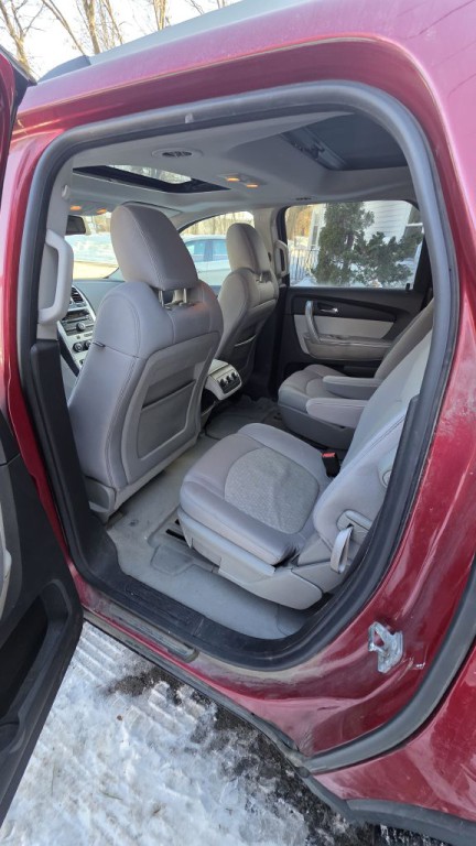 2012 GMC Acadia Image 9