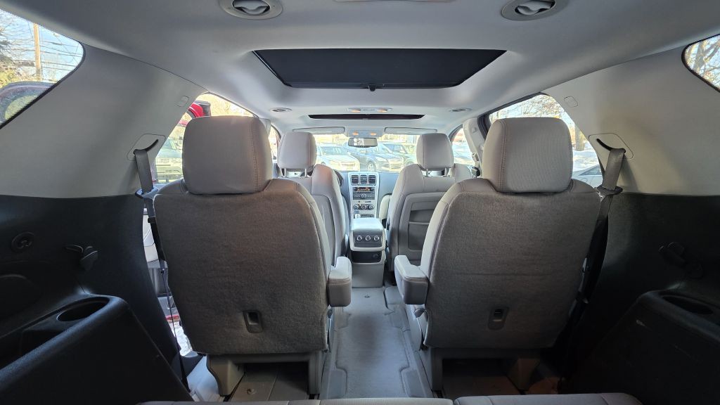 2012 GMC Acadia Image 11
