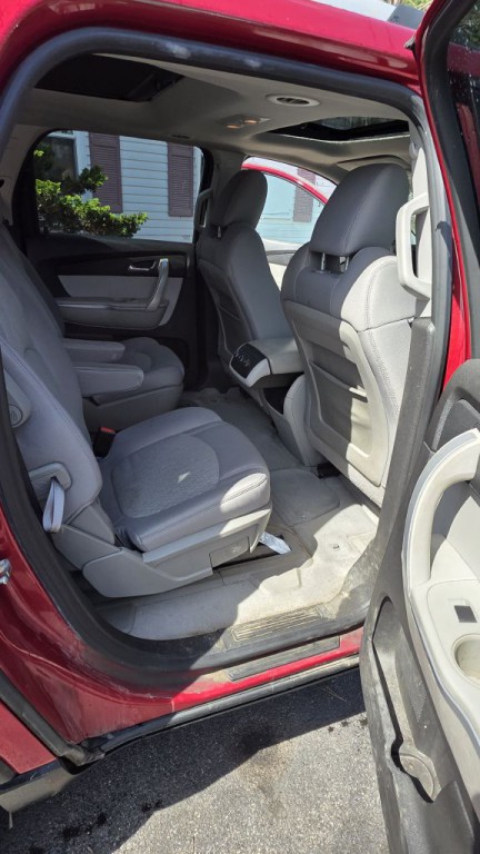 2012 GMC Acadia Image 11