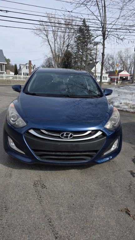 2015 Hyundai Elantra Image 2