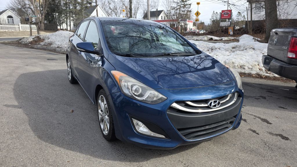 2015 Hyundai Elantra Image 3