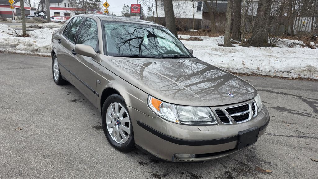 2002 Saab 9-5 Image 3