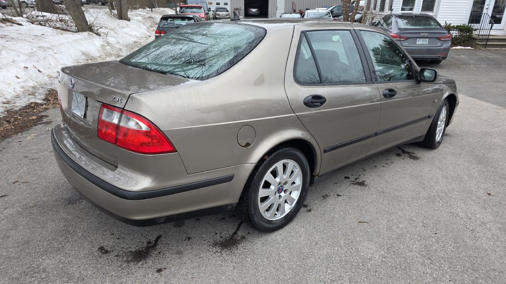 2002 Saab 9-5 Image 5