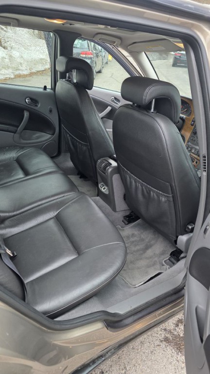 2002 Saab 9-5 Image 11