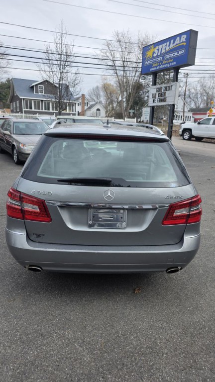 2011 Mercedes-Benz E-Class Image 5