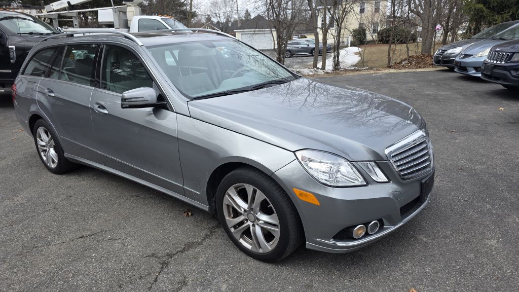 2011 Mercedes-Benz E-Class Image 8