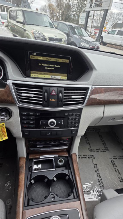 2011 Mercedes-Benz E-Class Image 15