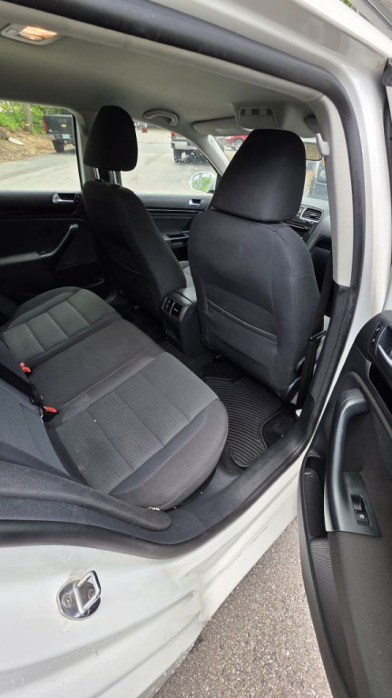 2013 Volkswagen Jetta Image 10