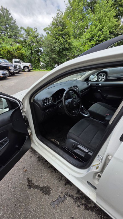 2013 Volkswagen Jetta Image 14