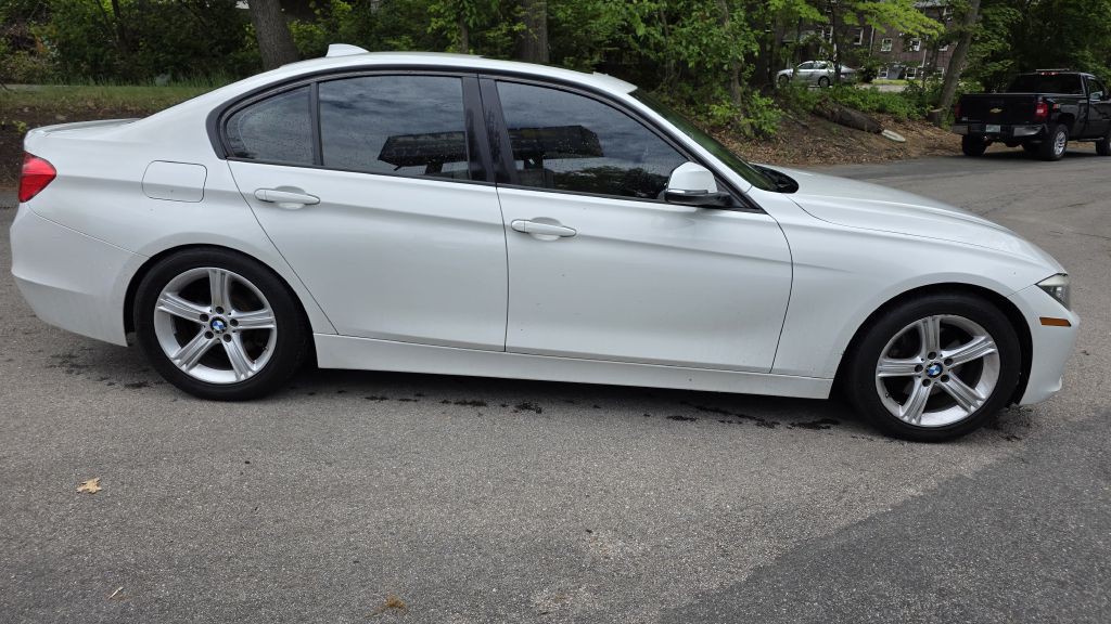 2015 BMW 3 Series Image 3