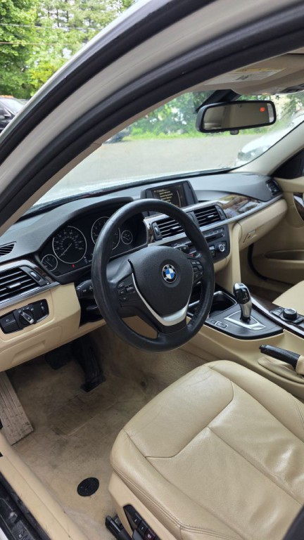 2015 BMW 3 Series Image 8