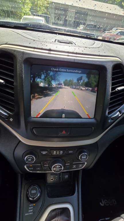 2015 Jeep Cherokee Image 14