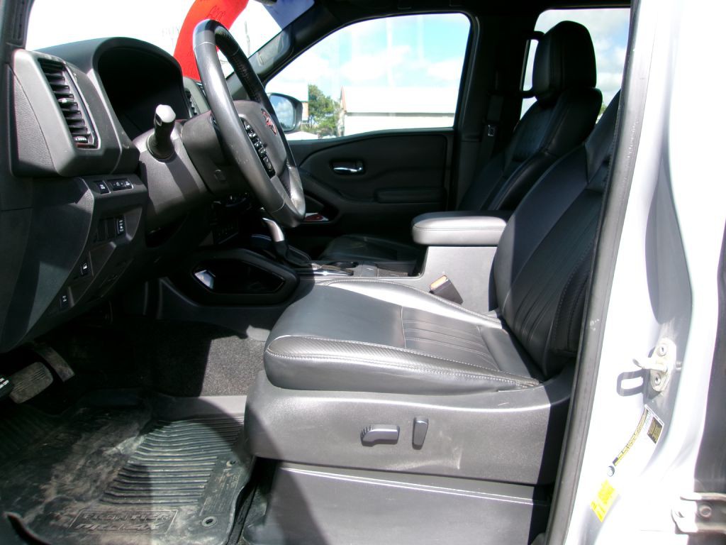 2022 Nissan Frontier Image 7