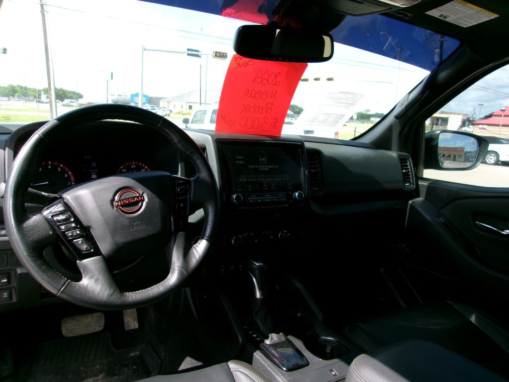2022 Nissan Frontier Image 10