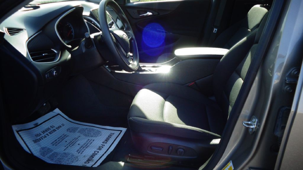 2022 Chevrolet Malibu Image 6