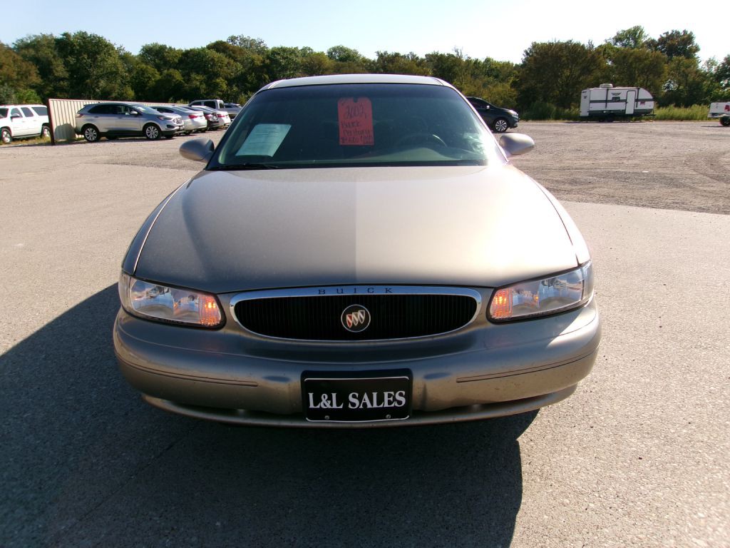 2002 Buick Century Image 2
