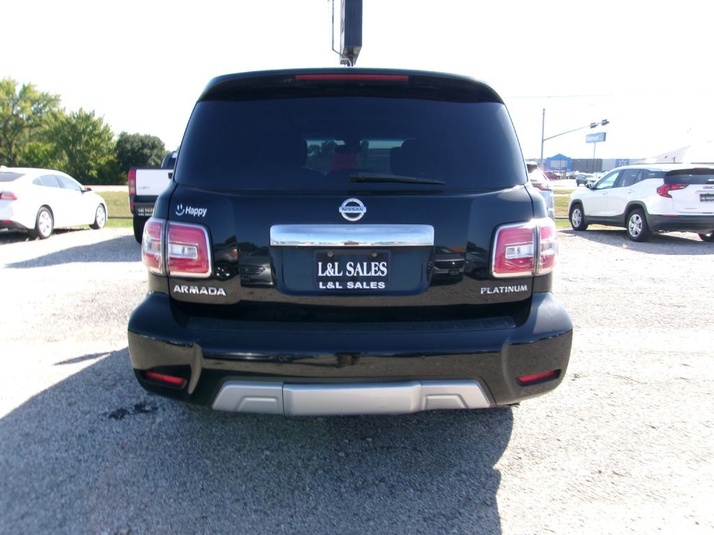 2017 Nissan Armada Image 4