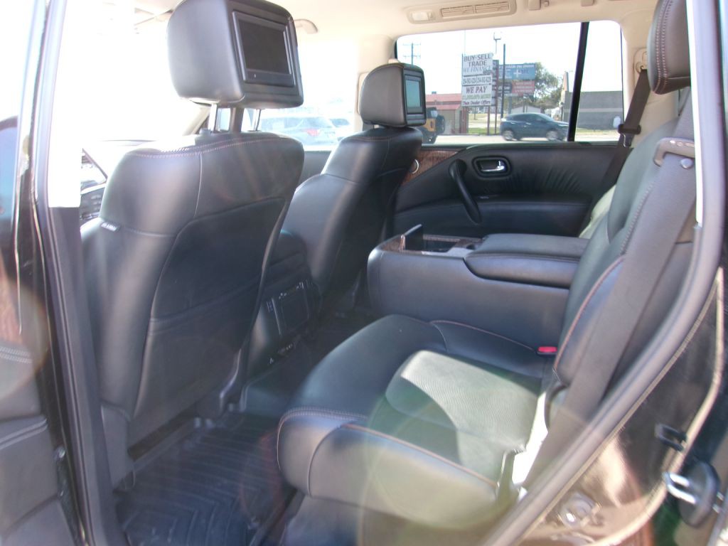 2017 Nissan Armada Image 6
