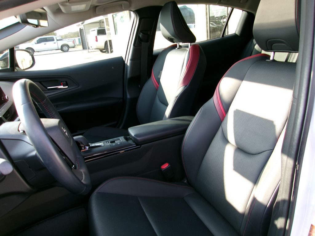 2024 Toyota Prius Image 5