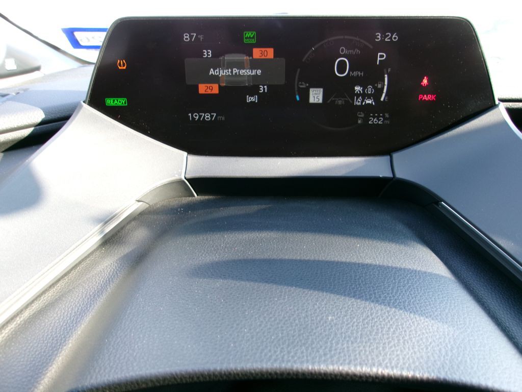 2024 Toyota Prius Image 8