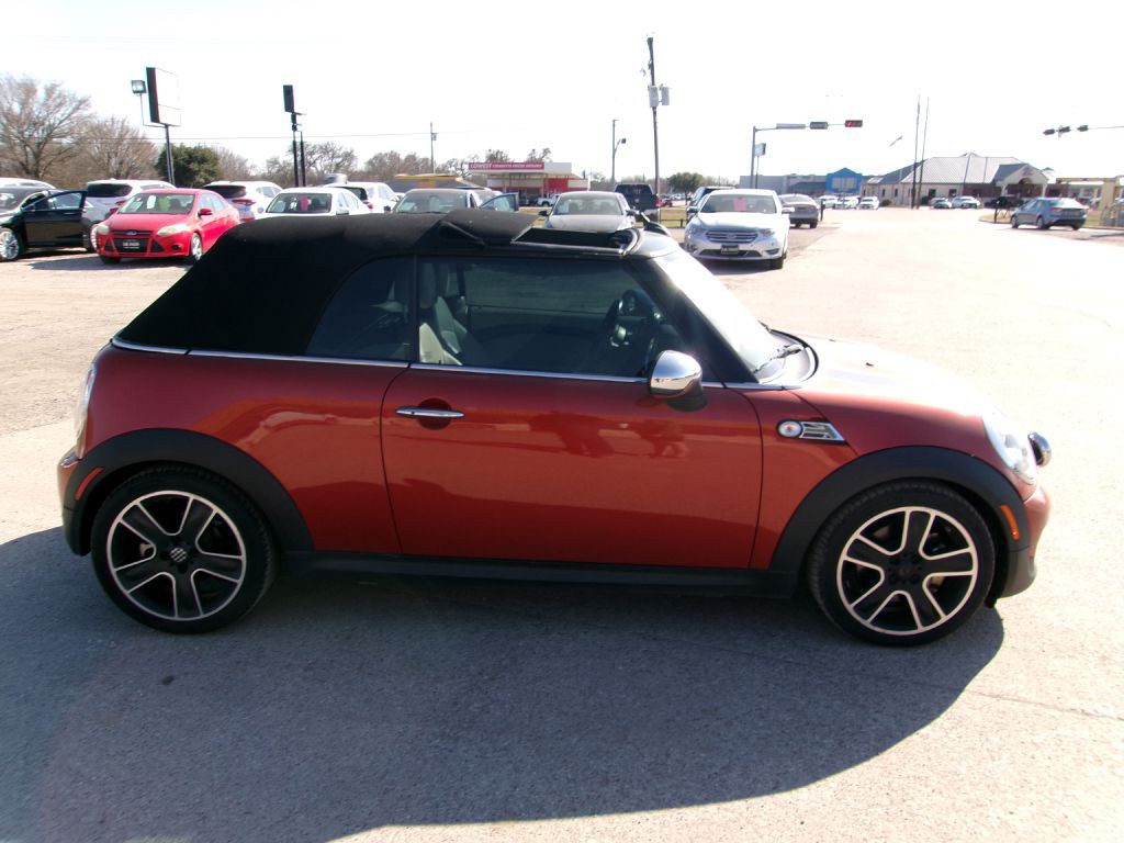 2011 MINI Cooper Image 3