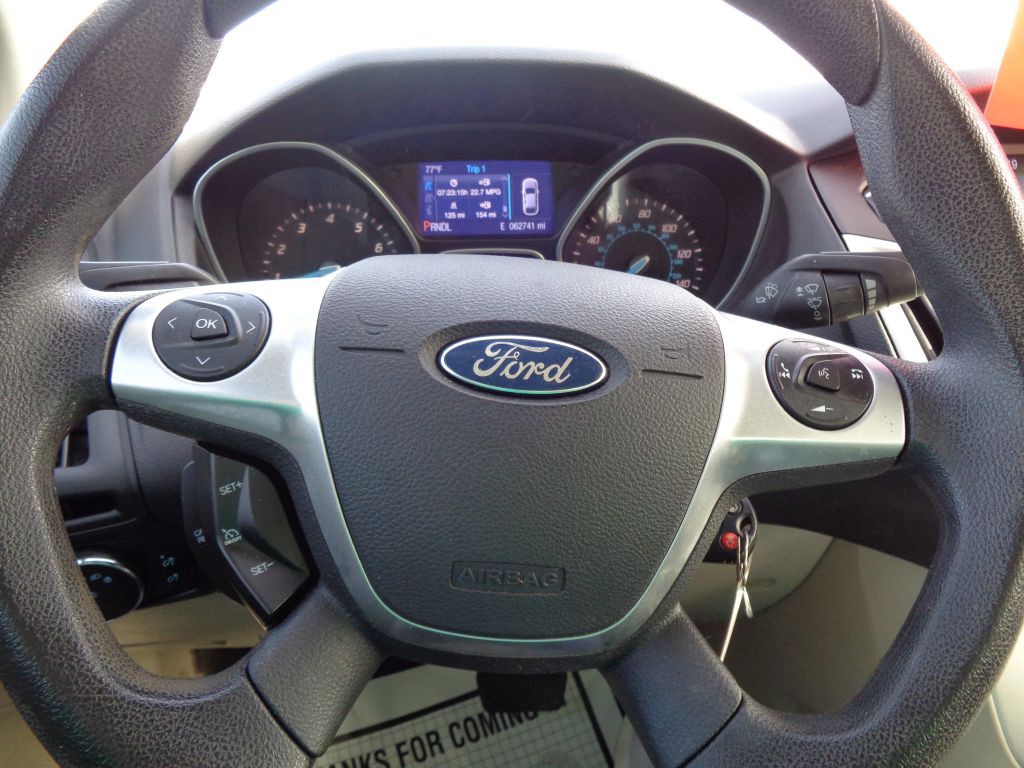2014 Ford Focus Image 10