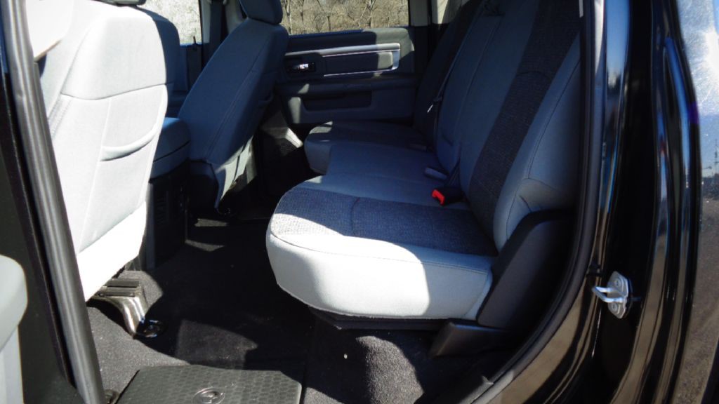 2019 RAM 1500 Image 8