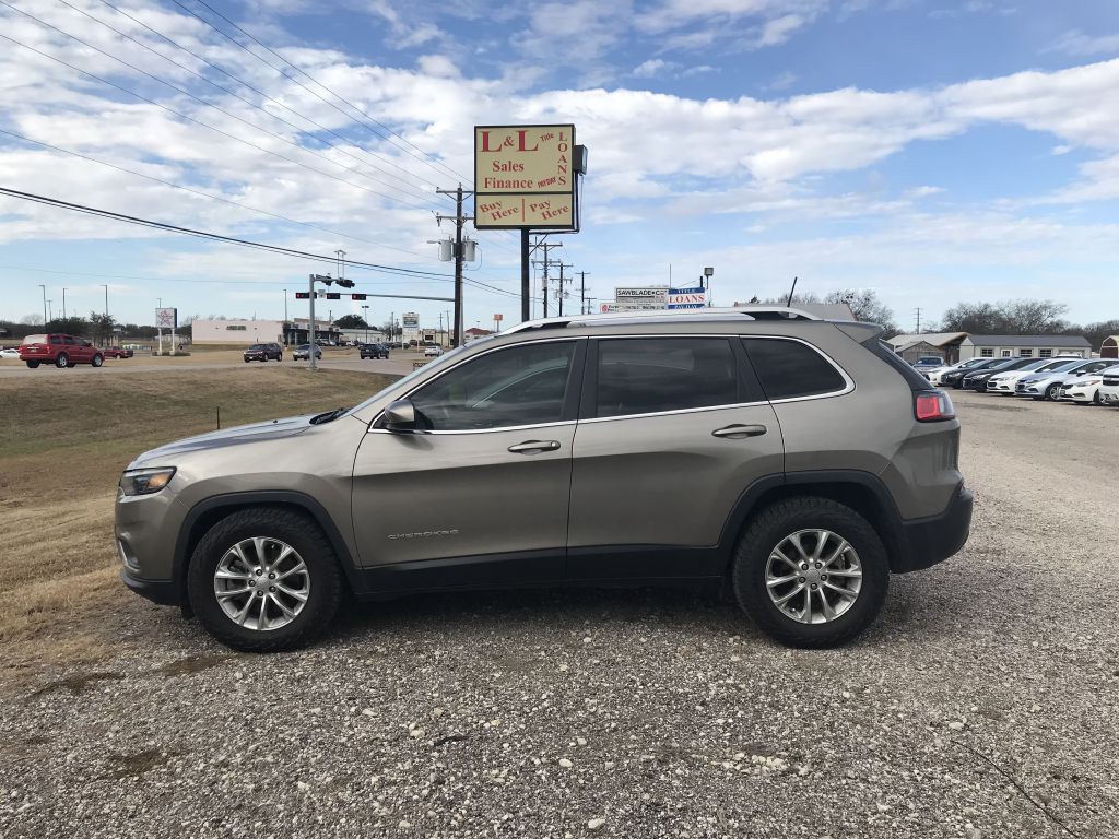 2019 Jeep Cherokee Image 1