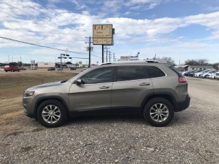 Image for 2019 Jeep Cherokee Latitude ID: 7254473