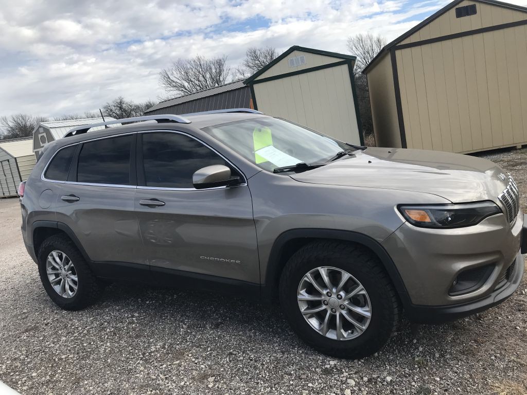 2019 Jeep Cherokee Image 3