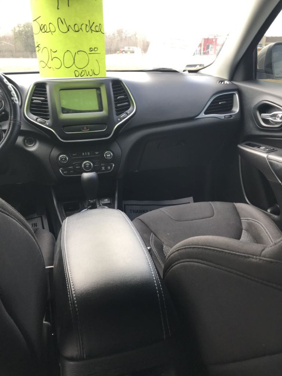 2019 Jeep Cherokee Image 11