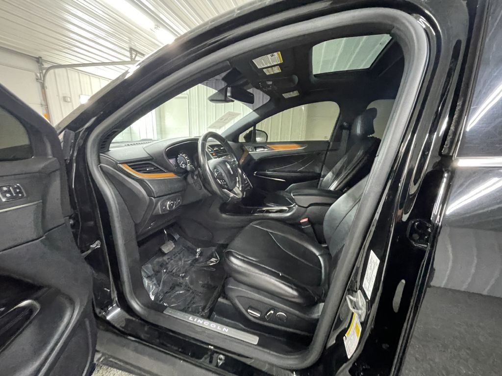 2017 Lincoln MKC Image 5