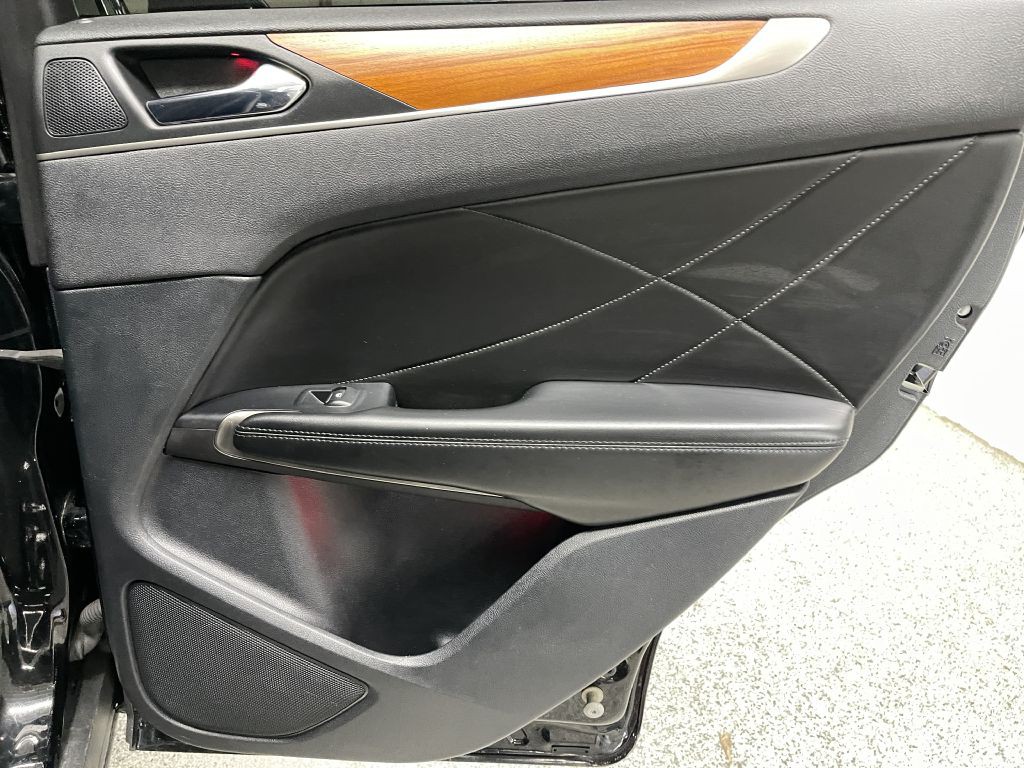 2017 Lincoln MKC Image 14