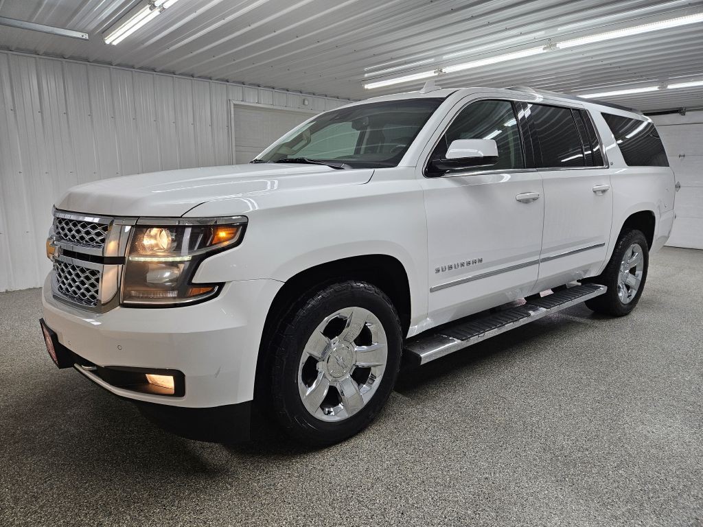 2018 Chevrolet Suburban Image 4
