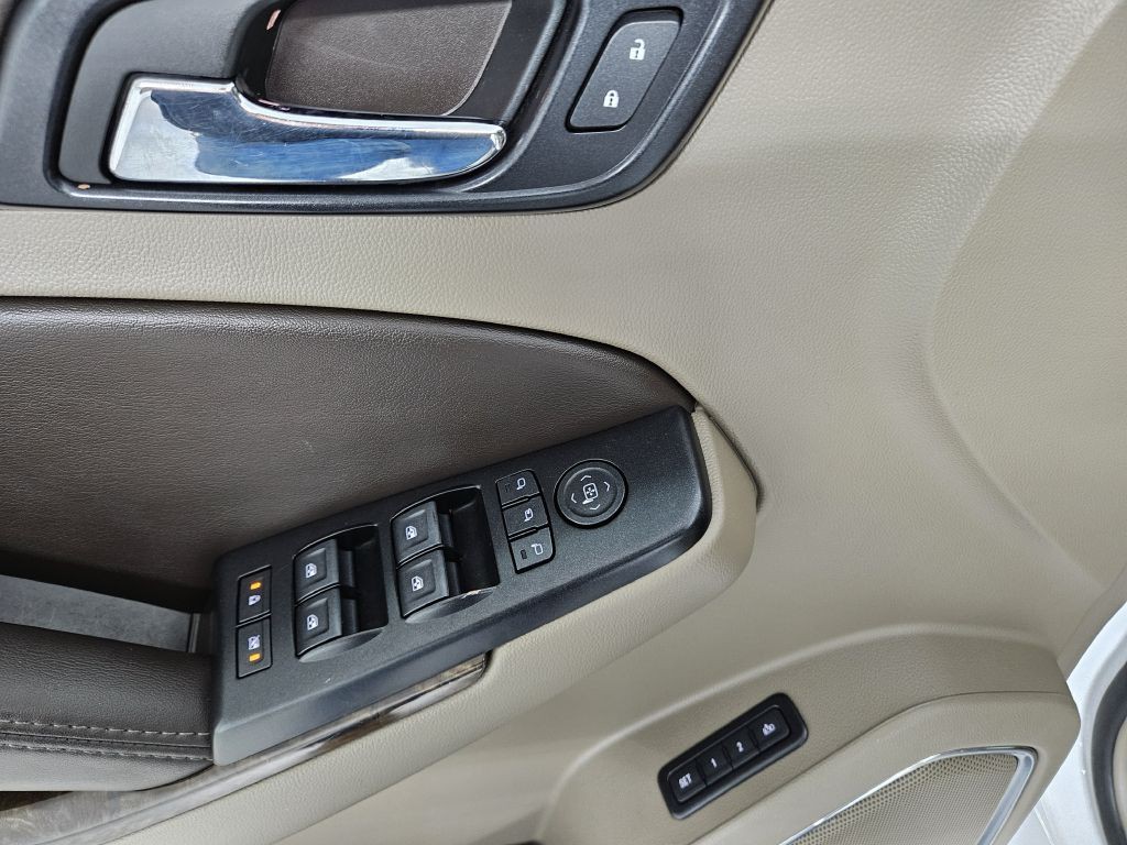 2018 Chevrolet Suburban Image 8