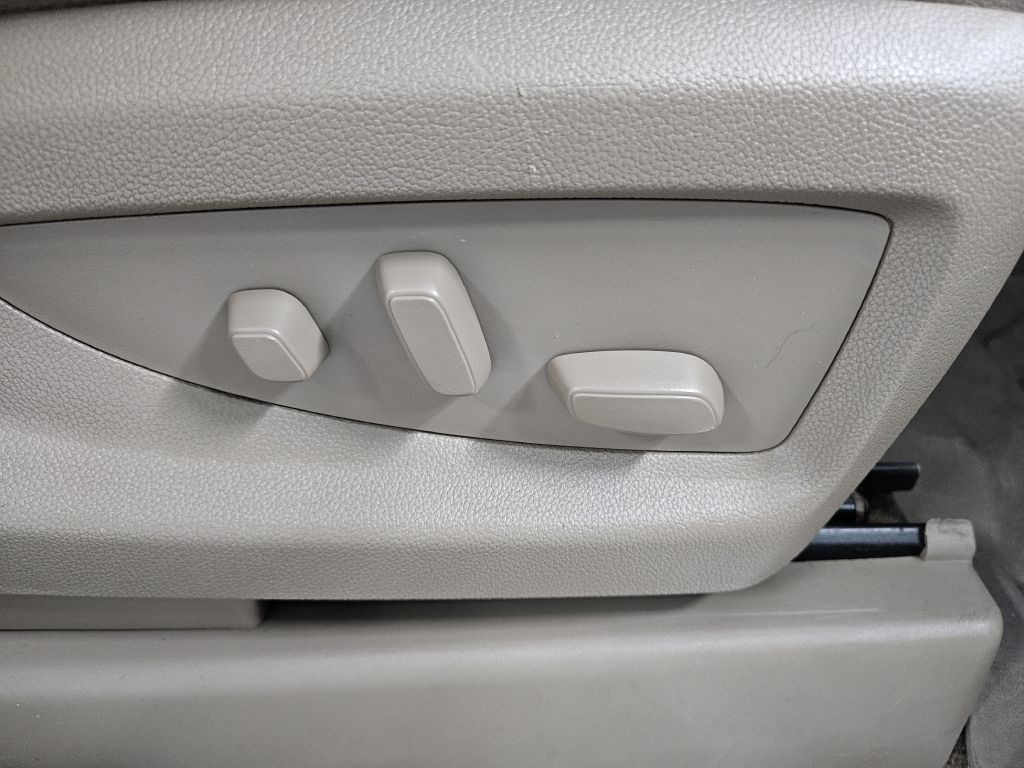 2018 Chevrolet Suburban Image 12