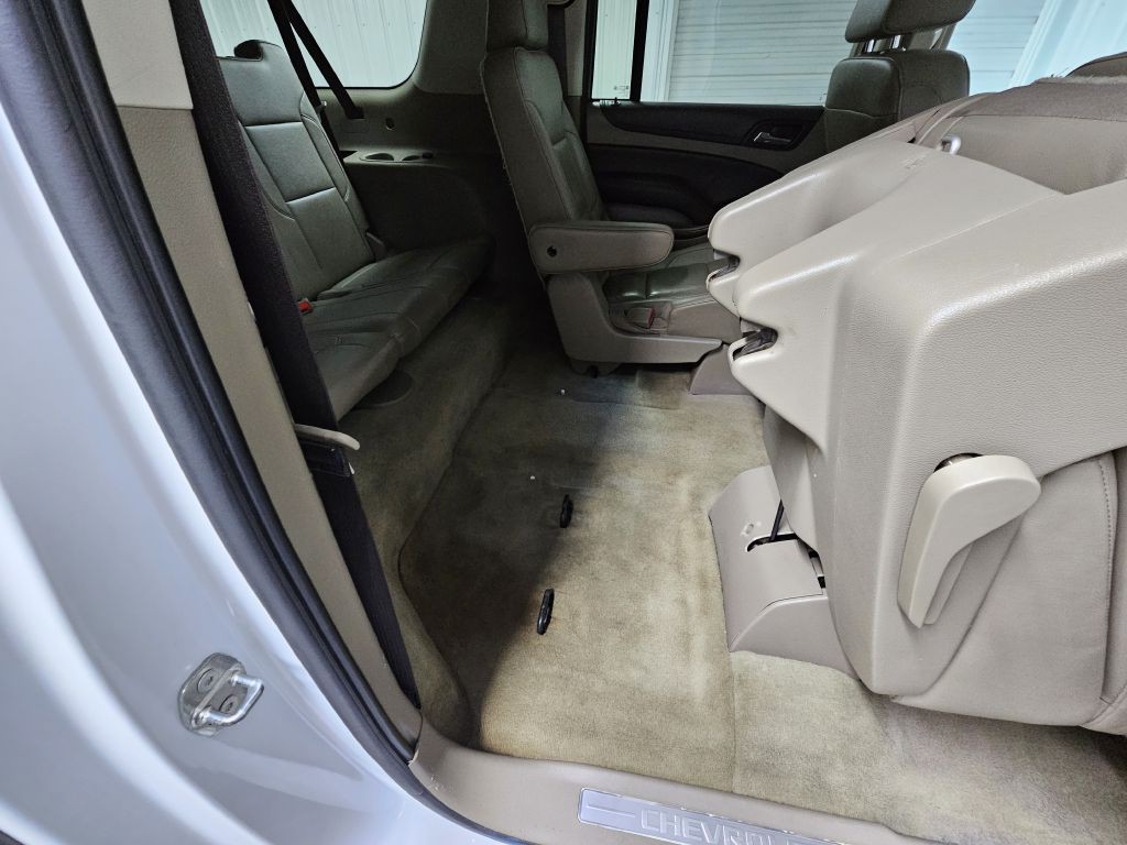 2018 Chevrolet Suburban Image 14