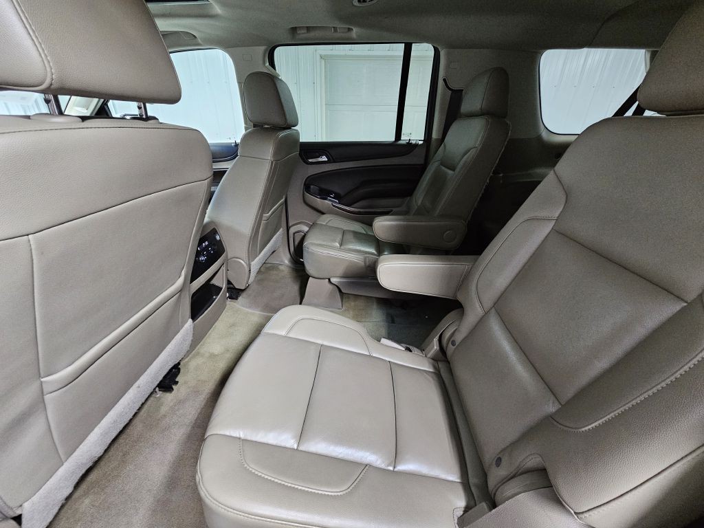 2018 Chevrolet Suburban Image 16