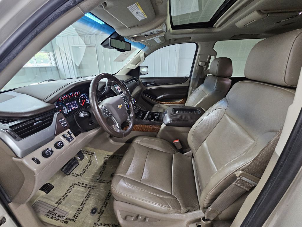 2015 Chevrolet Suburban Image 7