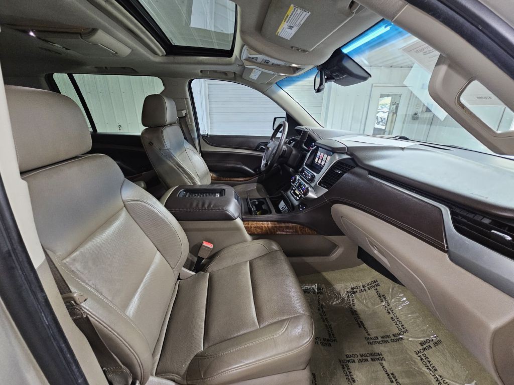 2015 Chevrolet Suburban Image 10