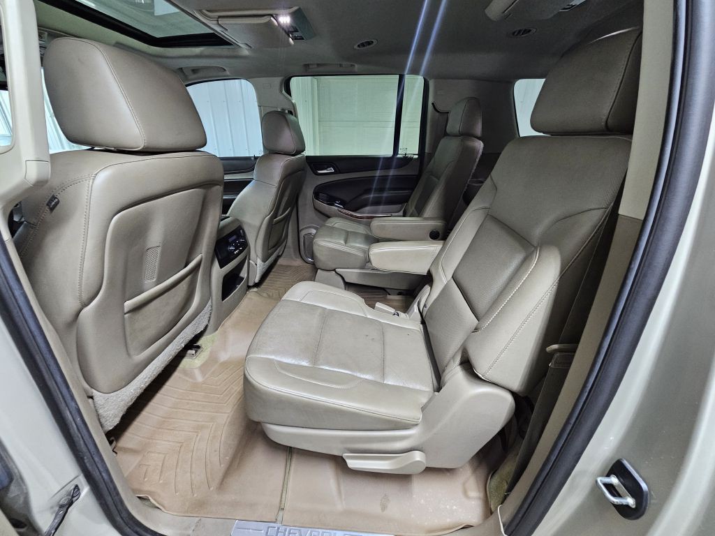 2015 Chevrolet Suburban Image 16