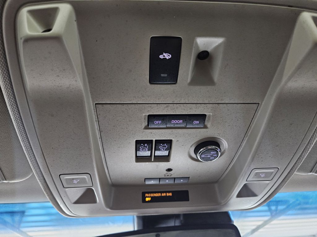 2015 Chevrolet Suburban Image 31