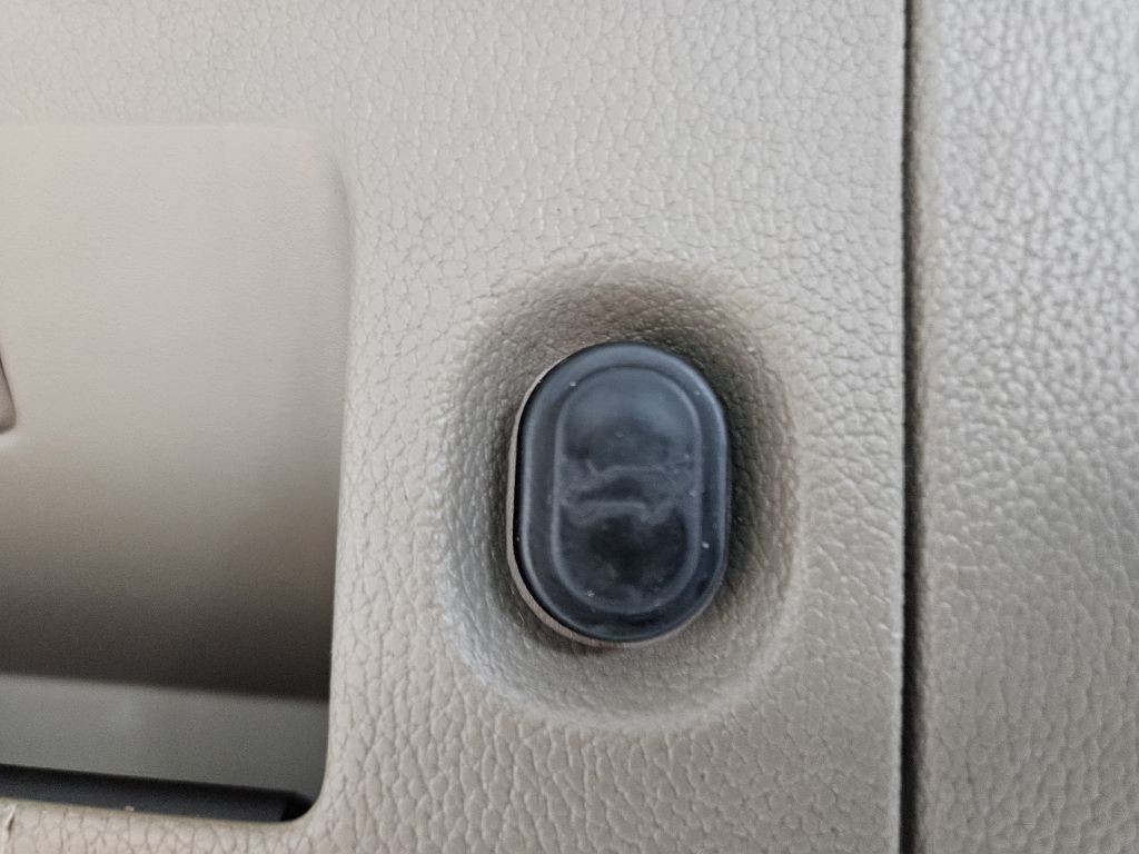 2015 Chevrolet Suburban Image 37