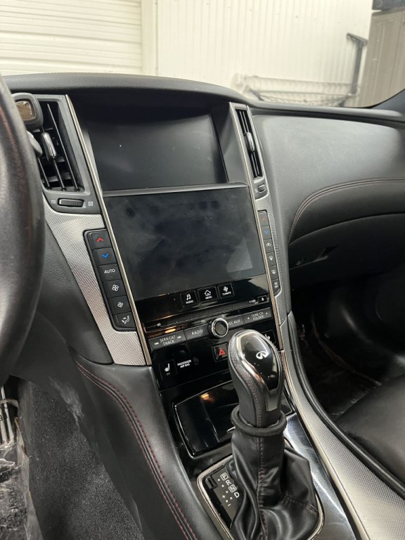2018 INFINITI Q50 Image 9