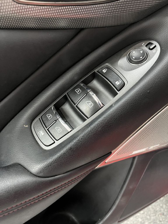2018 INFINITI Q50 Image 12