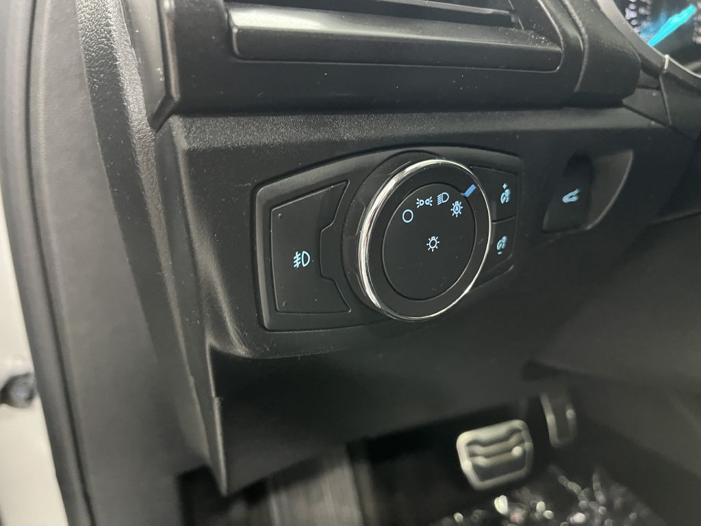 2018 Ford Fusion Image 16